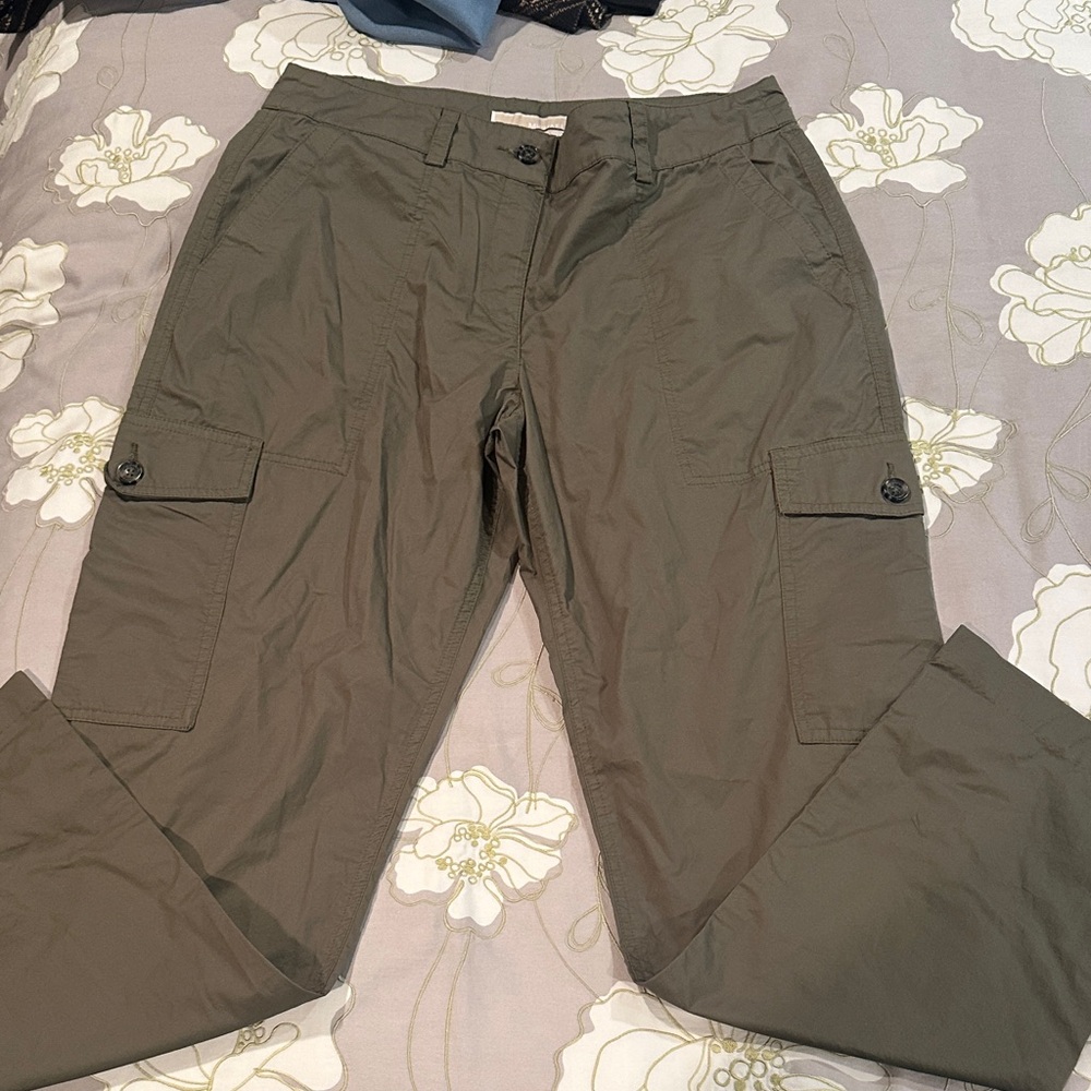 Michael Kors Women’s Green Cargo Pants- Size 8